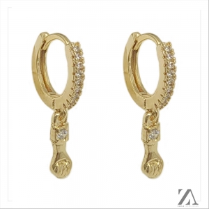 xx_brinco-argola-click-punho-com-detalhes-em-micro-zirconia-88b49db9b4d27c916ff6309853a9e1d6.jpg